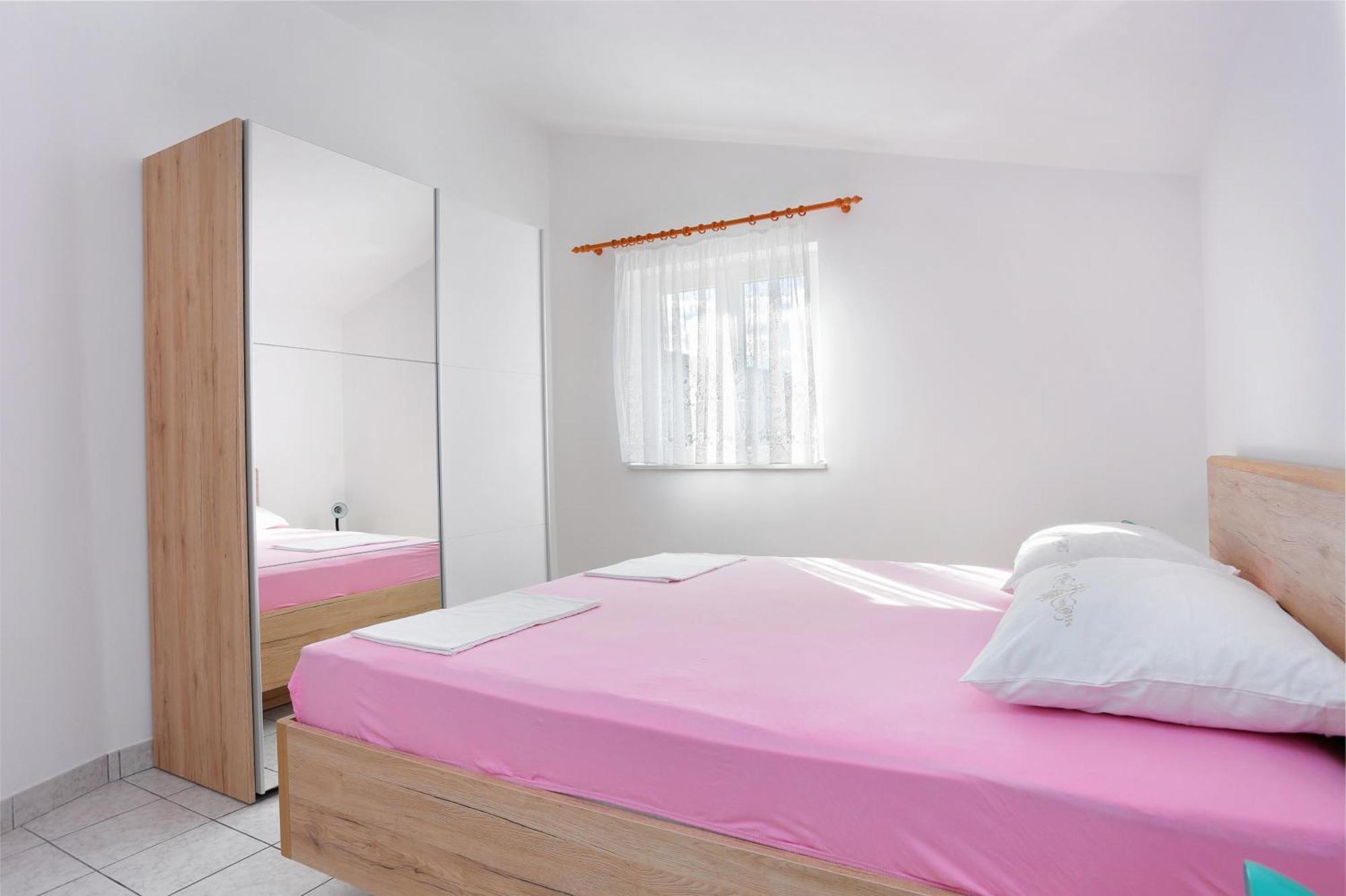 Apartments By The Sea Grebastica, Sibenik - 471 Room photo